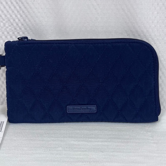 NWT: Vera Bradley RFID Tech Wallet Navy Blue Rose Floral Zip Wristlet (F628) - Picture 2 of 6
